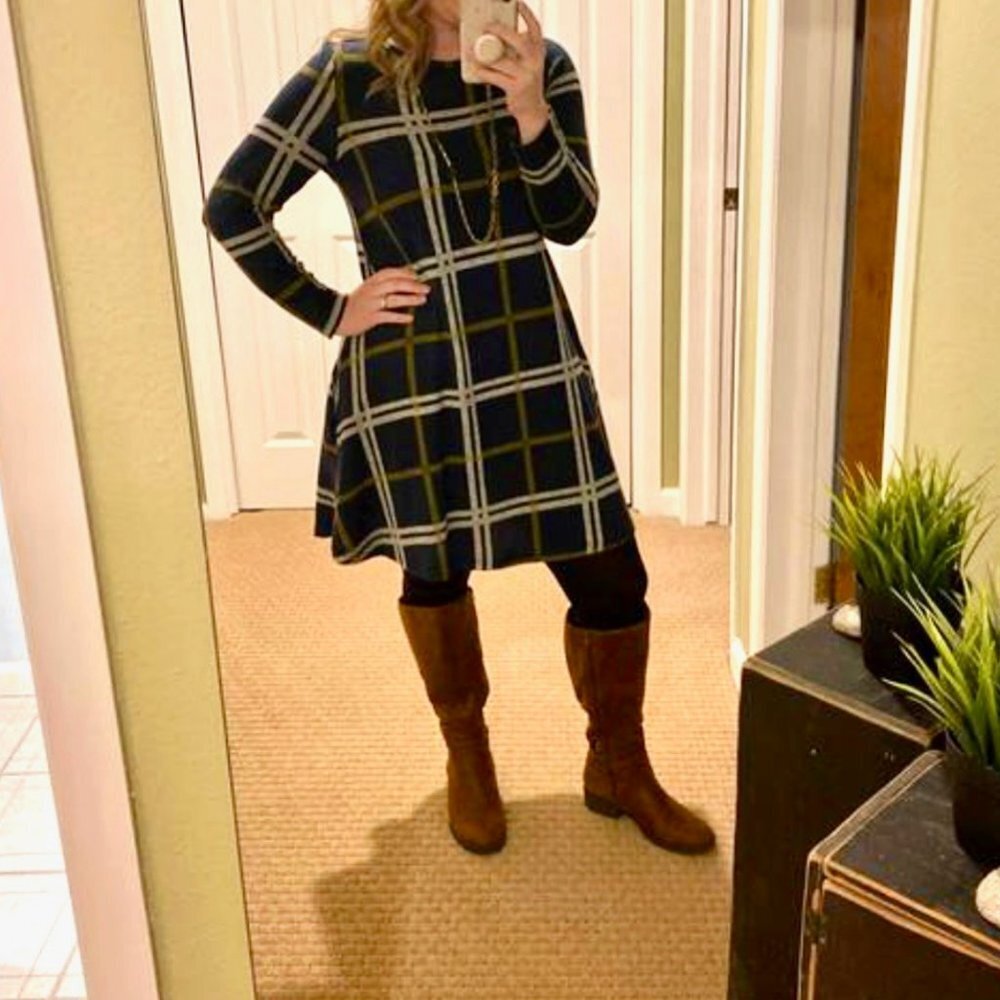 NWT Apricot Wavy Plaid Swing Sweater Dress Size L